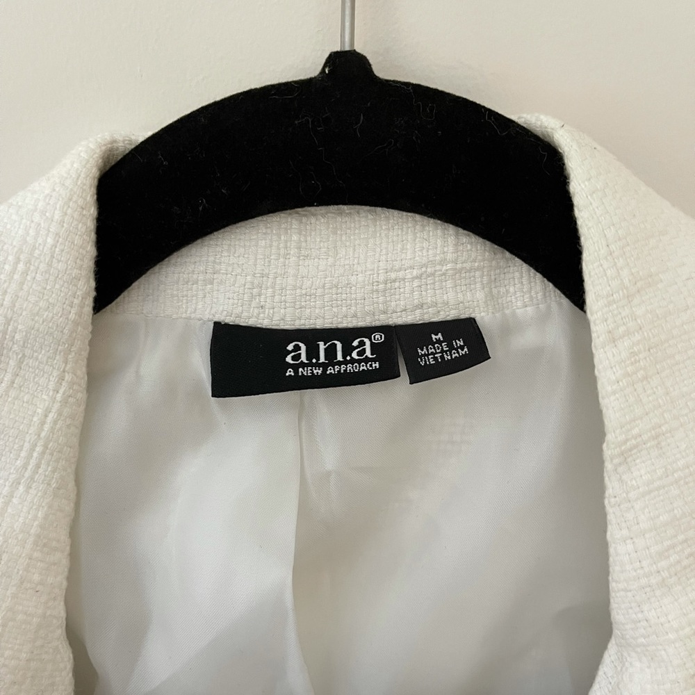 Woman’s Casual Blazer